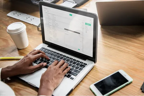 Why Businesses Are Moving Toward Virtual Assistants