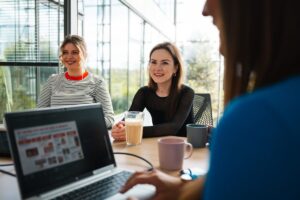 How a Mobile App Developer in Thane Can Transform Your Online Presence